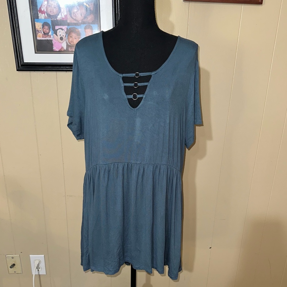 Torrid Babydoll Top with Neck Details, Size 2X